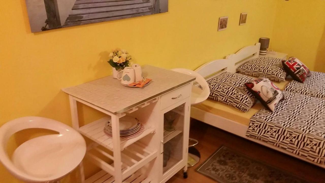 Studio And Rooms Korzo 里耶卡 外观 照片